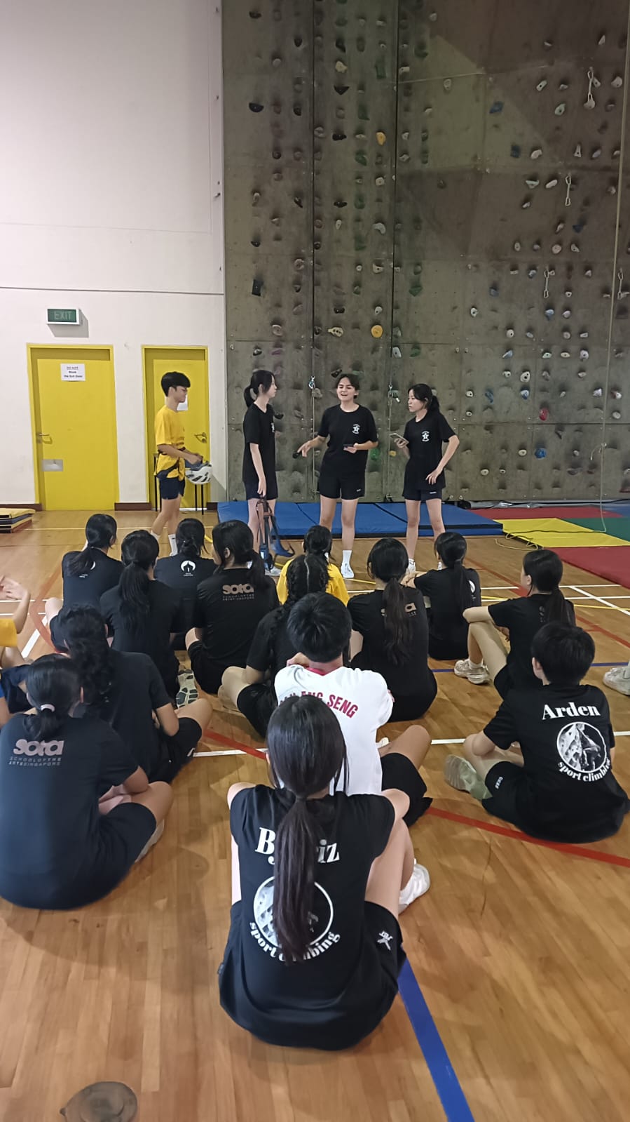 Phoebe conducting a workshop for Sota students 21 May 2025